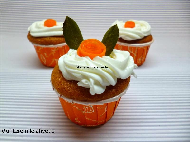 carrot cupcakes