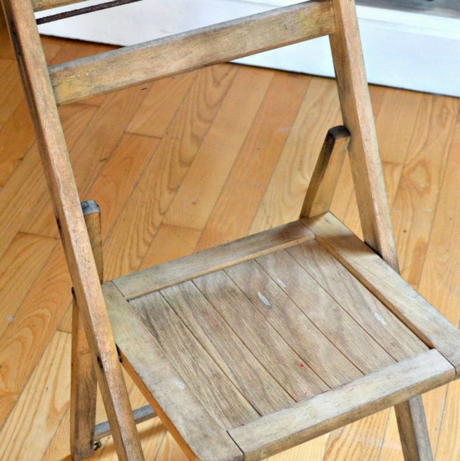 Repurposed Projects Using Folding Chairs