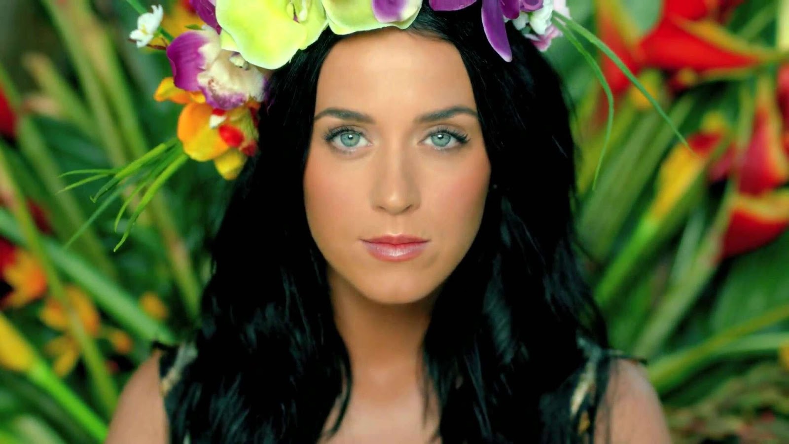 7. Katy Perry's Blue Hair and Makeup in Music Videos - wide 6