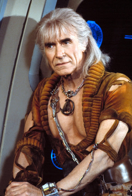 Khan-Noonien-Singh-star-trek-the-movies-13224046-1718-2560.jpg