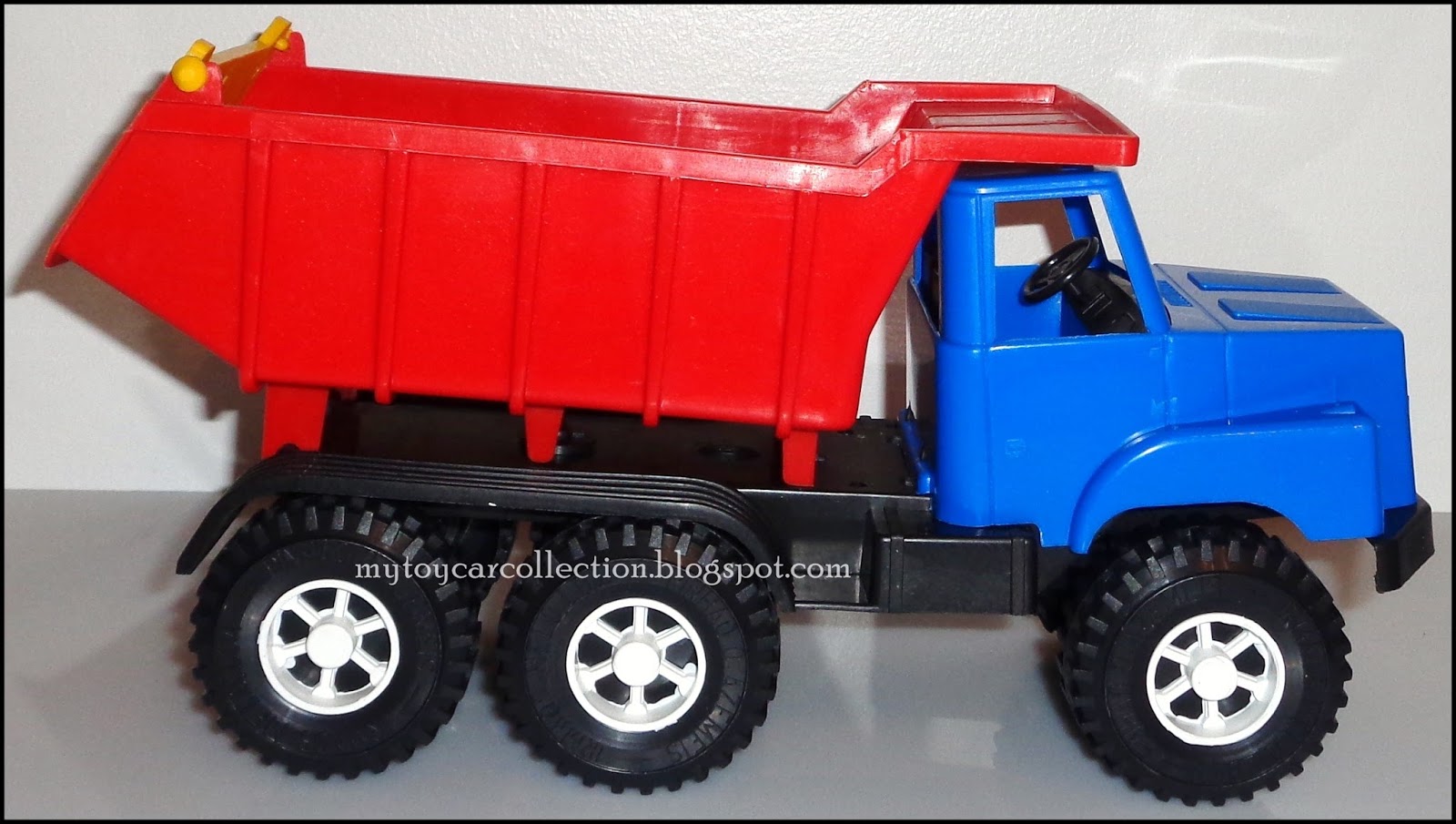 King´s Toys Volvo Dump Truck ~ Toy Collection