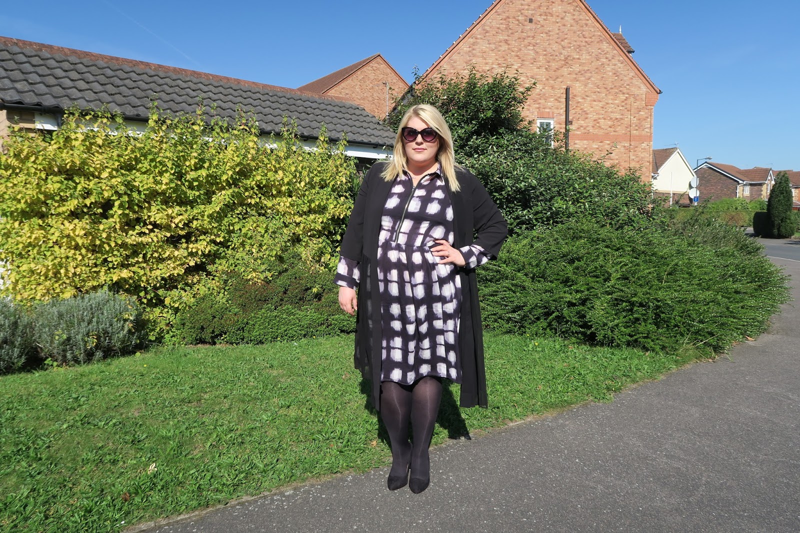 Werk Werk Werk Werk Werk... - It's Em Channel