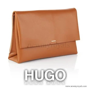 Queen Letizia carried Hugo Boss clutch bag