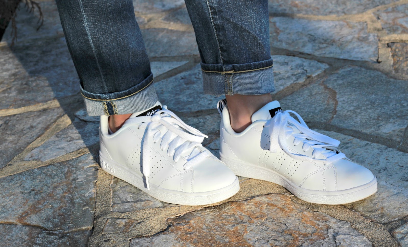 adidas advantage sneaker gold