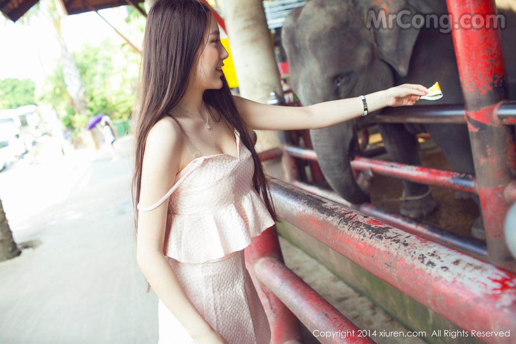 XIUREN No.139: Model Lynn (刘 奕宁) (55 photos)
