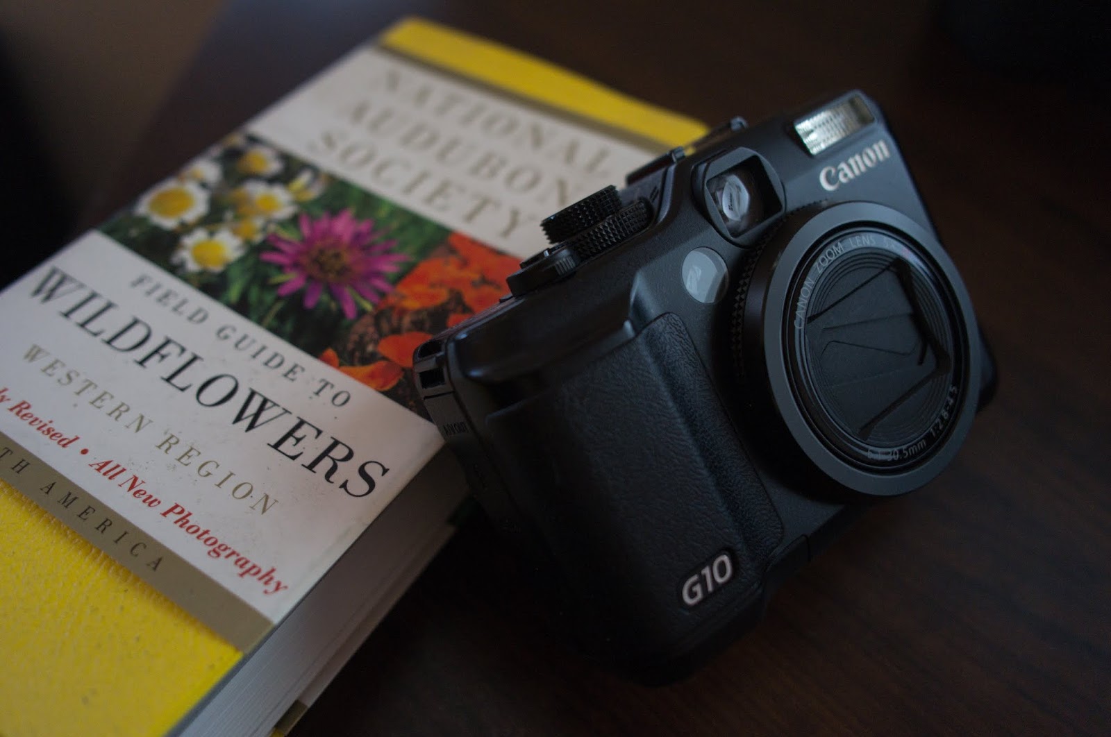 PHOTOGRAPHIC CENTRAL: On the Trail- Canon G10