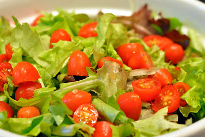 Easy BLT Salad is a quick low carb dinner recipe when you are craving a big BLT sandwich.