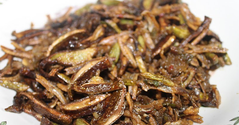 Ikan Bilis Goreng Dengan Petai - Azie Kitchen