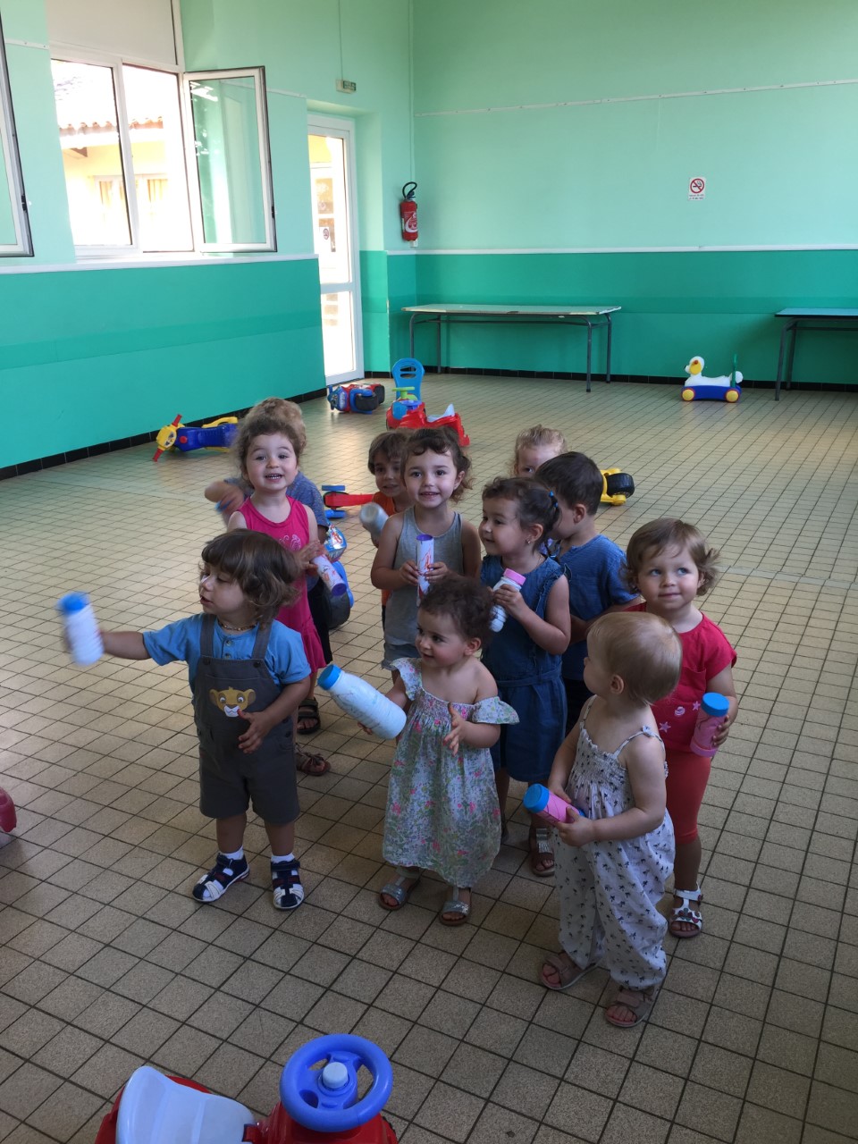 Les Nostraminus: Activité manuelle "maracas" 19 juin 17