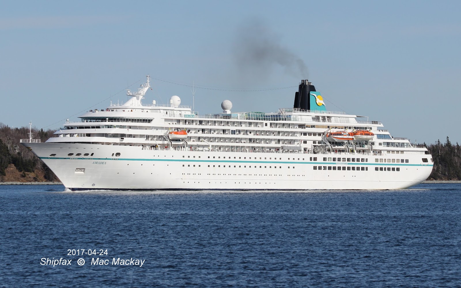 Shipfax: First (again) for Amadea