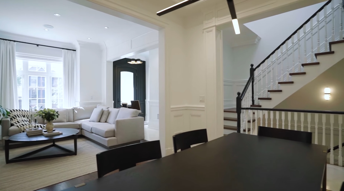 Tour 100 Snowdon Ave, Toronto vs. 43 Interior Design Photos