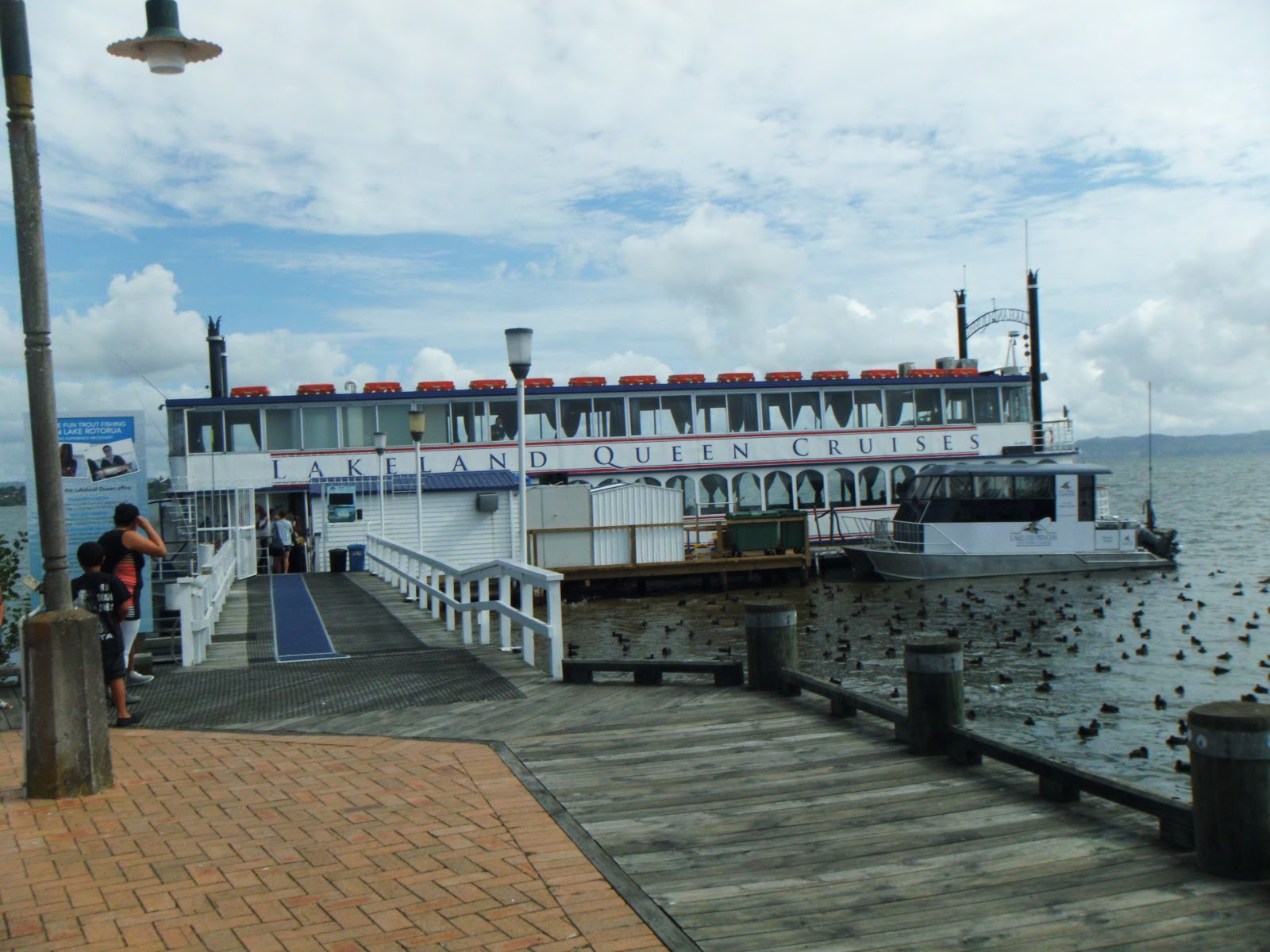 Family Backhouse Mums & Bubs Lakeland Queen Cruise