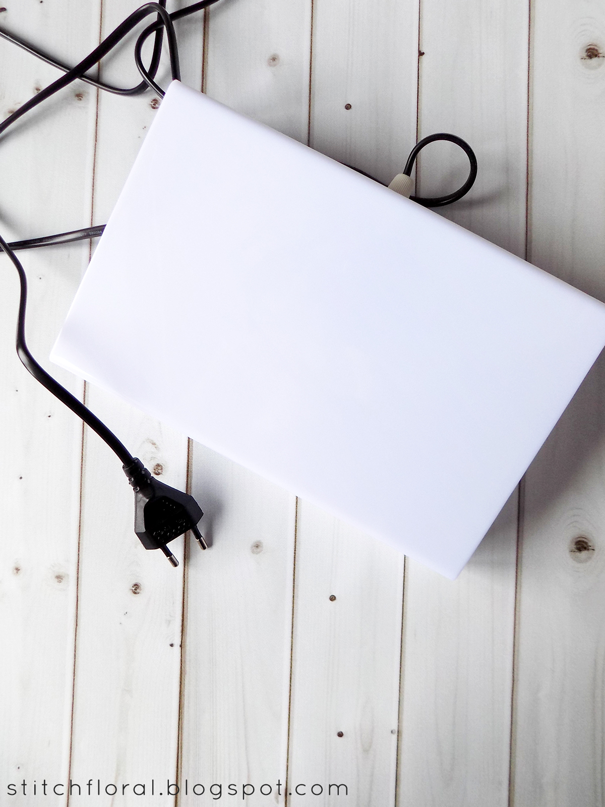 How I transfer embroidery patterns light method Stitch Floral