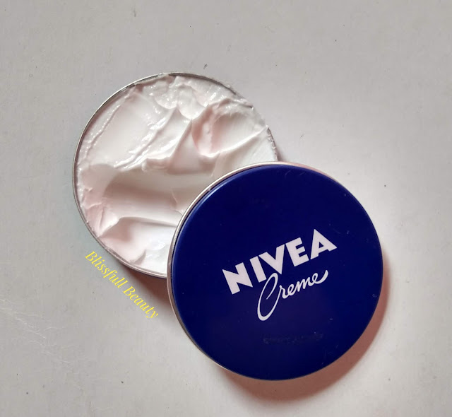 Nivea cream vs Nivea soft light moisturizer. Which one is better?