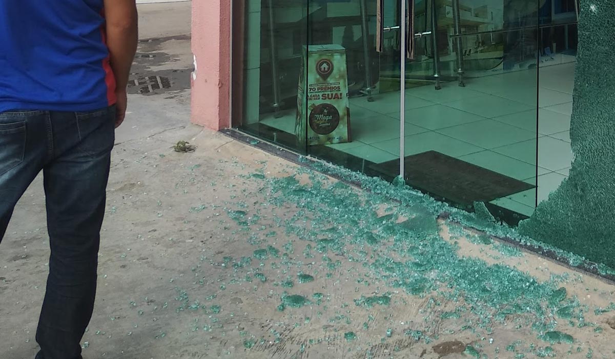 Jacobina: Homem sofre tentativa de homicídio na Av. Raimundo Xavier Menezes