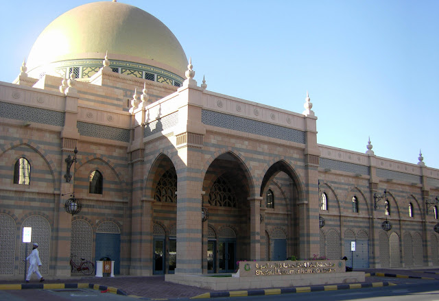  Sharjah art museum