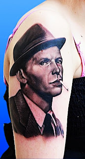 tatuaje cu lipici,