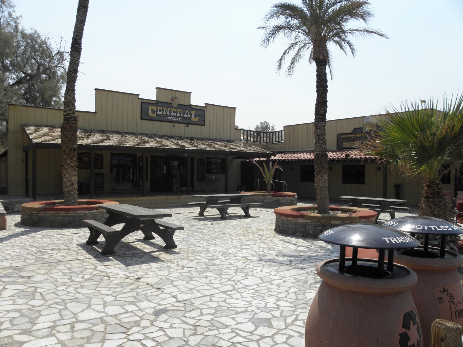 Traveling in photos FURNACE CREEK RANCH IN DEATH VALLEY, CA AUGUST 2016