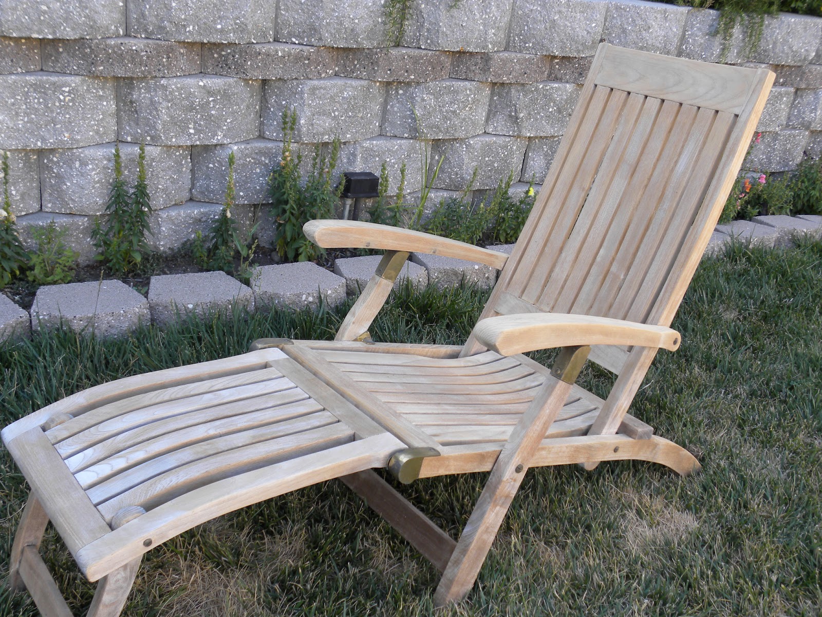 HanieBCreations DIY Restore Old Teak Wood Outdoor Furniture