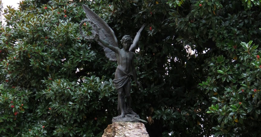 The Genius of Victory Photo Sculpture