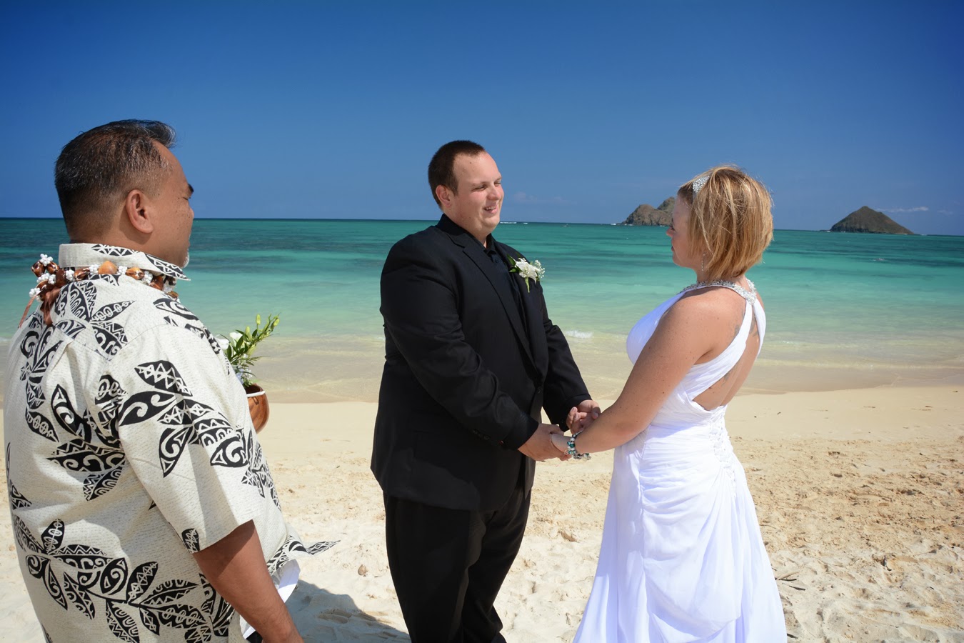 Hawaii Wedding Photos Oct 26 Lanikai Wedding Joshua & Christina