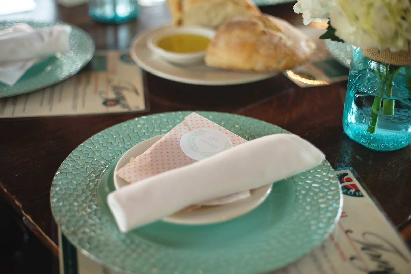 How to host a shower at a restaurant