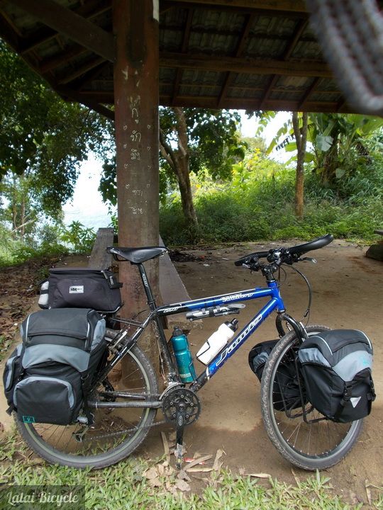 jamis cross country 2.0 mountain bike