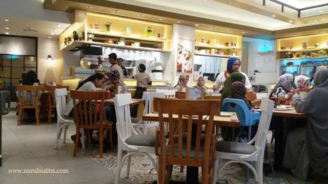 imperial kitchen restoran mall pesona square depok kuliner nurul sufitri blogger