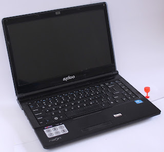 Laptop Second - Axioo Neon RNW