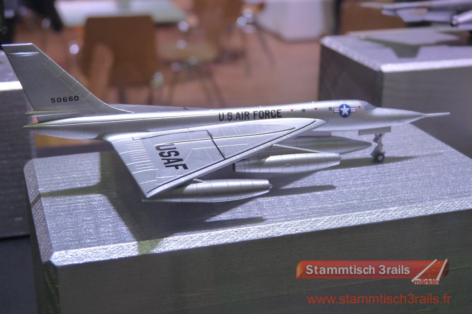 航空機・ヘリコプター HERPA 1/200 Convair XB-58 Hustler XB-58 Hustler 1:200 Diecast Model - Herpa HE-573160 - $89.95