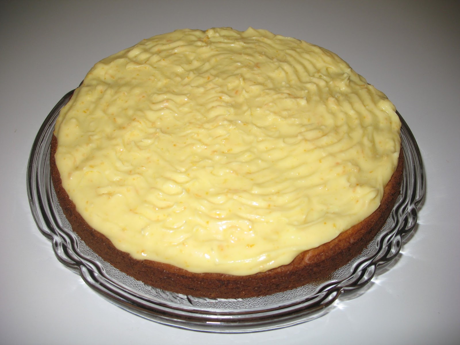 Helkan Keittiössä Porkkanaananaskakku