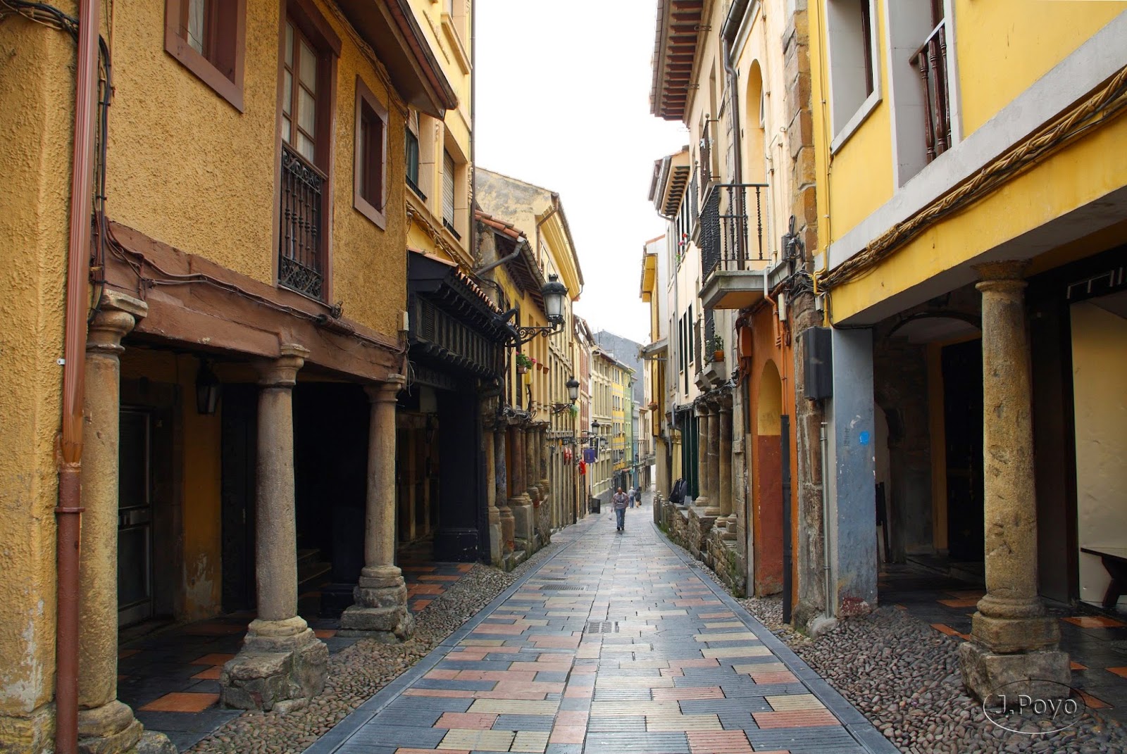 Calle Bances Candamo de Avilés