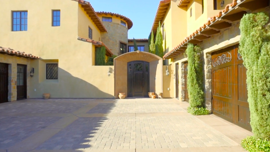 31 Photos vs. 2 Awbrey Ct, Henderson, NV Luxury Mansion Interior Design Tour