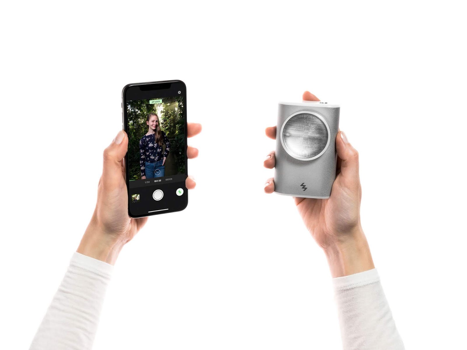 LIT Reinvents Mobile Photography with Handheld Wireless Xenon Flash