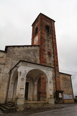 Villaveccha Villanova Mondovì: Antica Chiesa du Santa Caterina and Other Buildings Around the Piazza