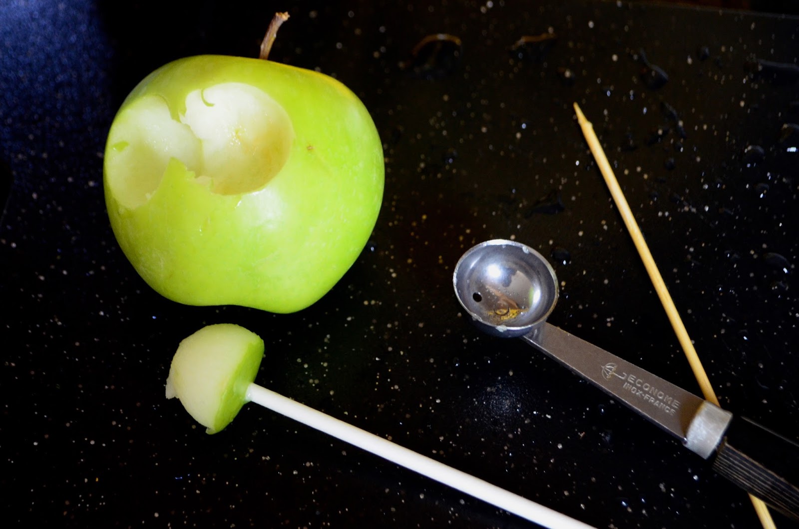Mini Caramel Apple Pops