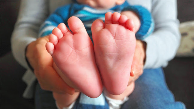 Babyschuhe stricken - Tipps und Tricks - Material, Farbe, Modelle und eine Größentabelle Babyschuhe stricken - Tipps und Tricks - Material, Farbe, Modelle und eine Größentabelle