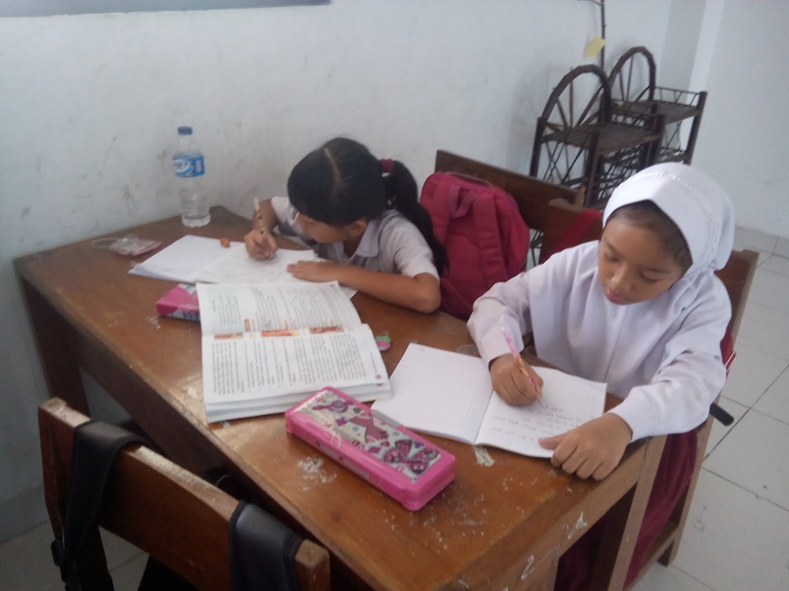 Kata Keterangan Pengertian Fungsi Jenis Dan Contohnya