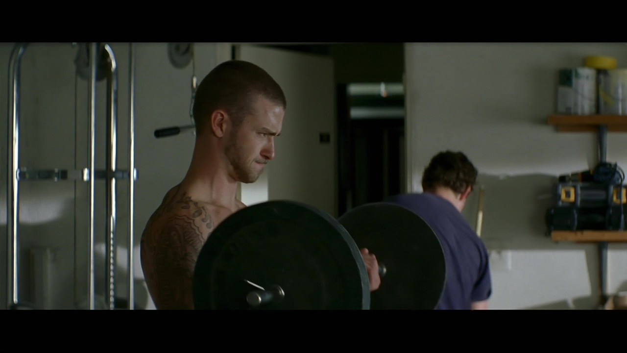ausCAPS Justin Timberlake and Shawn Hatosy shirtless in Alpha Dog