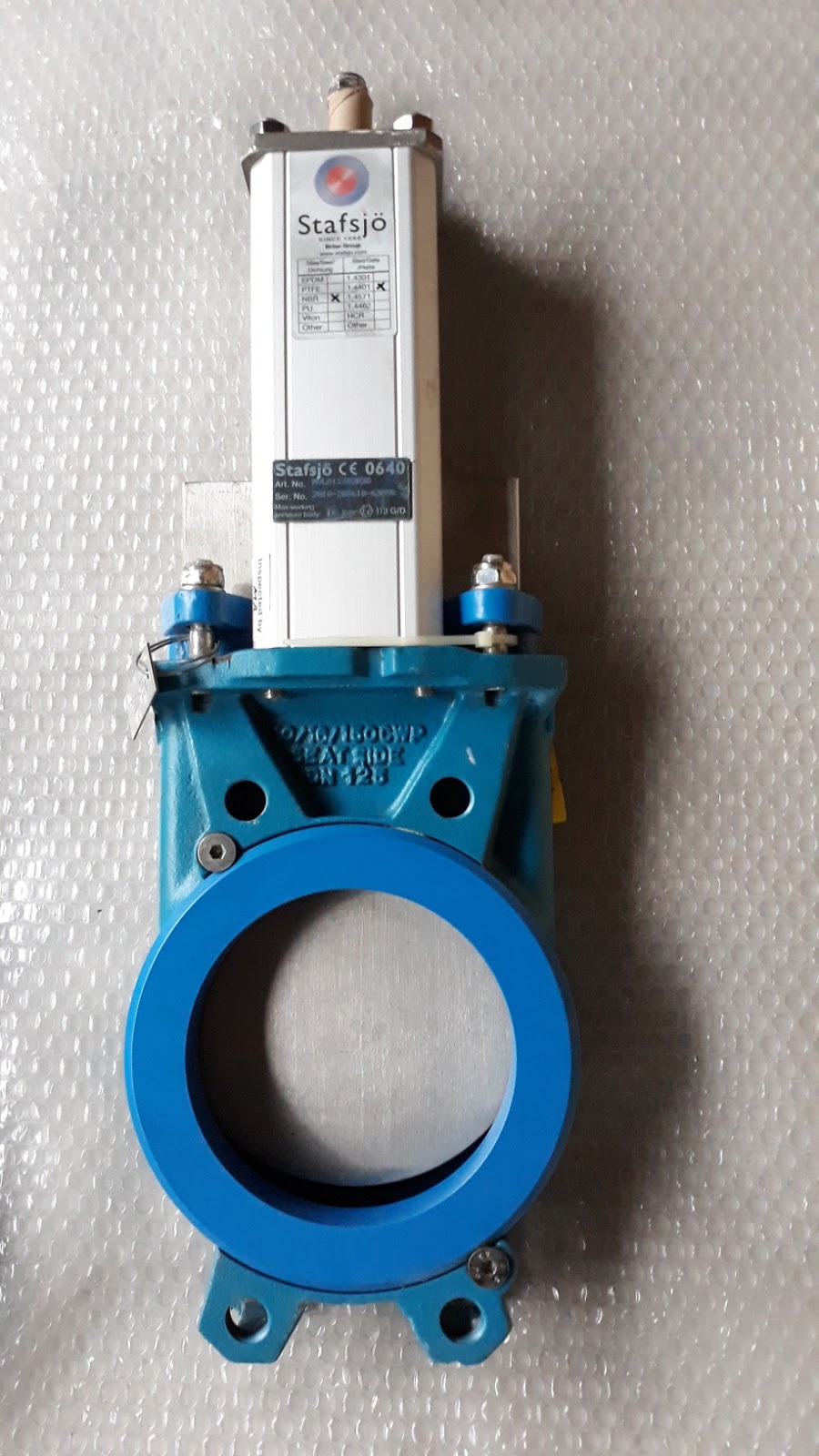 STAFSJO MANUAL KNIFE GATE VALVE Aeliya Marine