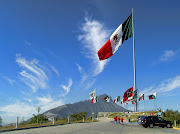 Esta mañana fue izada la bandera de México en las instalaciones de la Villa . bandera de mã©xico en villa olã­mpica londres