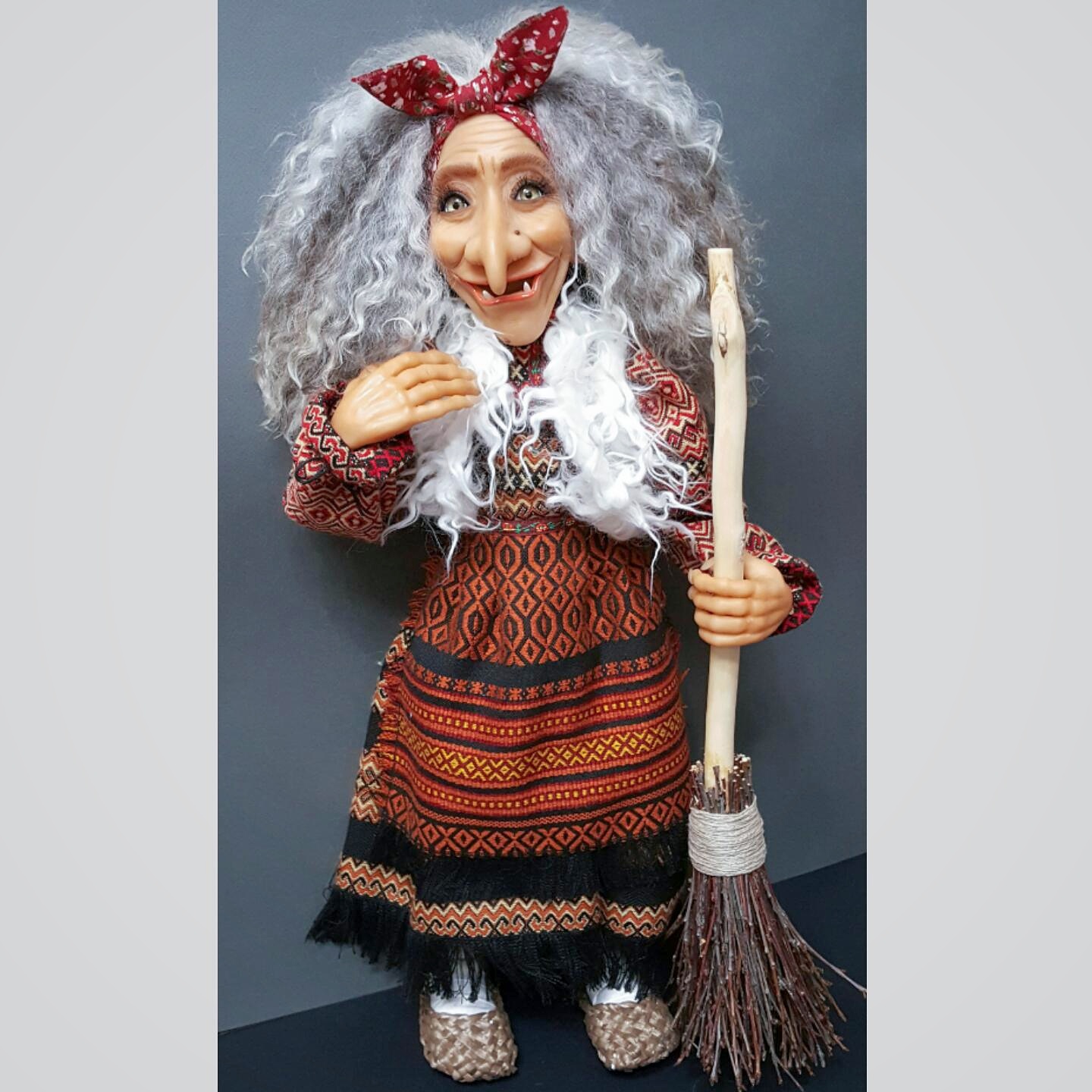 Пол бабы яги. Кукла баба Яга Baba Yaga. Тростевая кукла баба Яга. Кукла баба Яга Гарц.