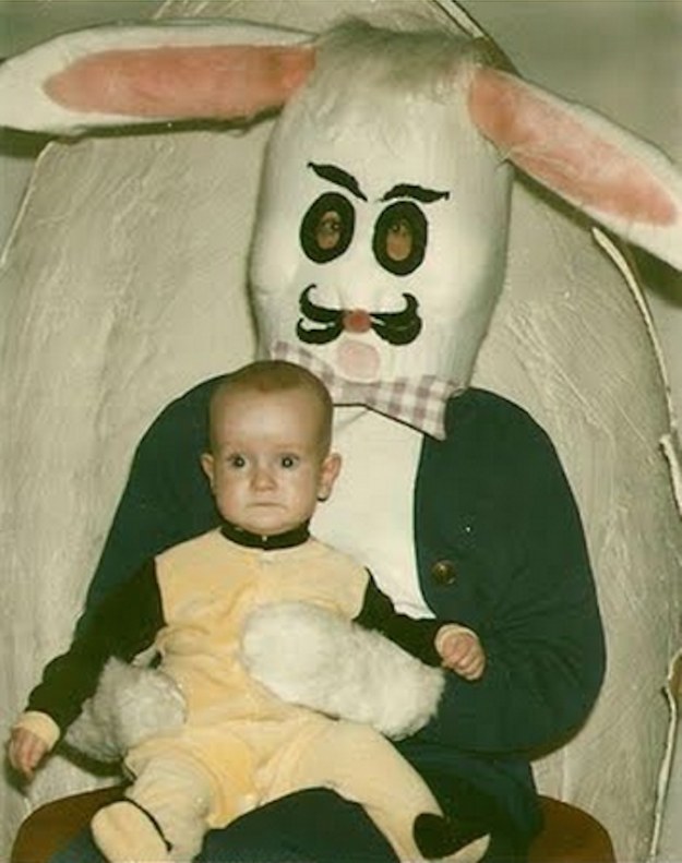 CONEJOS DE PASCUA ASUSTA NIÑOS CONEJOS DE PASCUA ASUSTA NIÑOS
