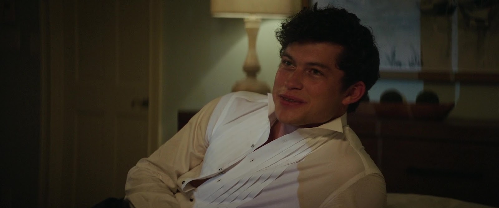 ausCAPS Graham Phillips shirtless in Blockers