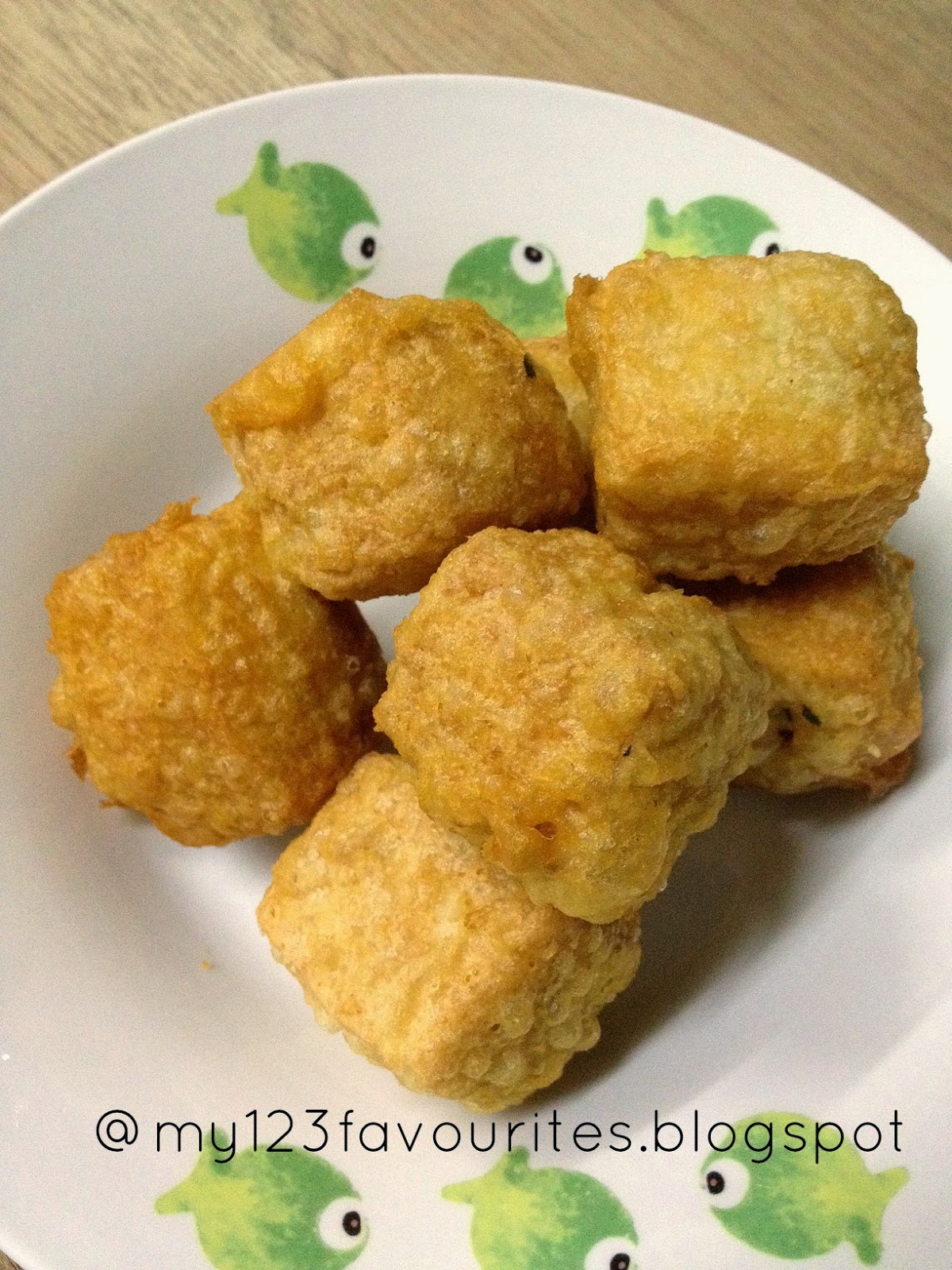 Tahu Berontak (Deepfried stuffed tofu puff) ..包菜酿豆卜 AFF Indonesia