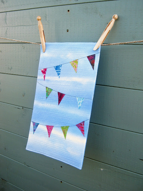 mini bunting free quilt pattern