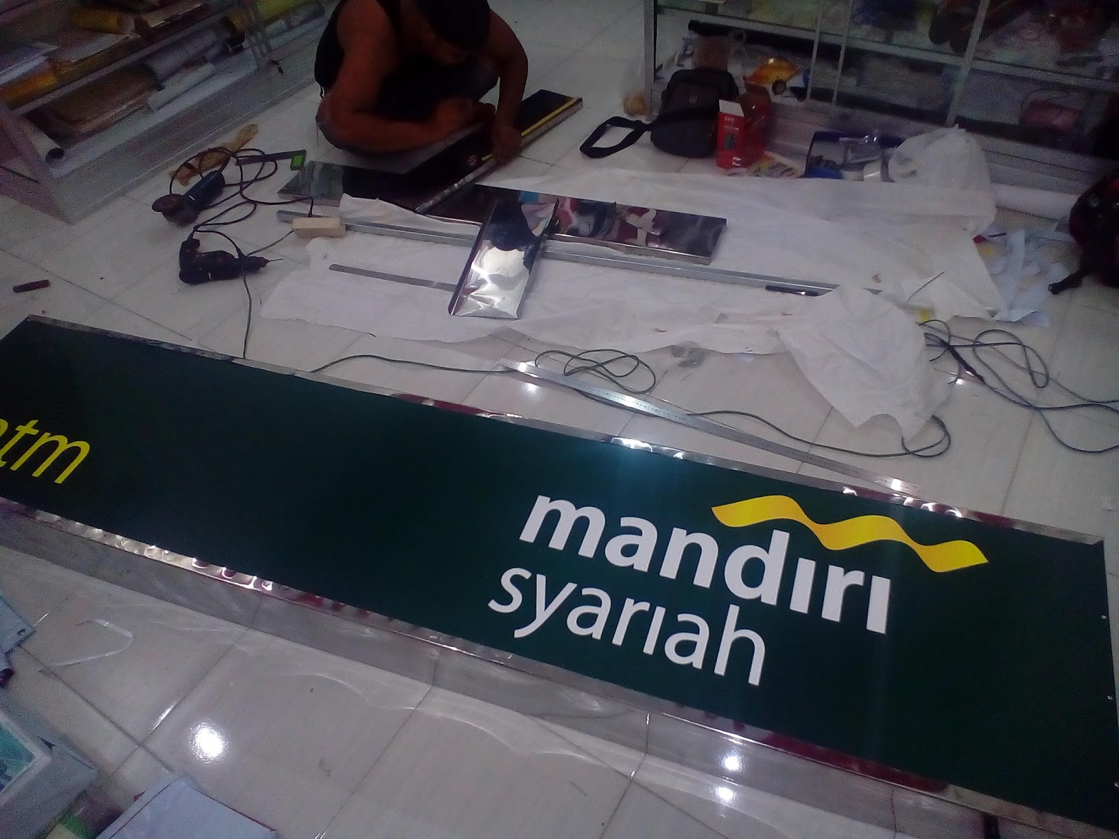 Neonboxbanyuwangi BANYUWANGI PERCETAKAN MURAH