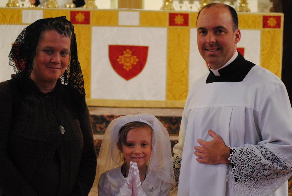 Traditional Latin Mass in Philadelphia: First Holy Communion at the ...