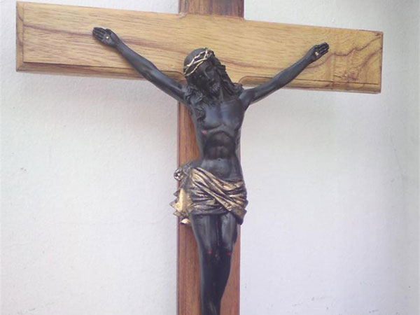 Crazy Pictures: Black Jesus Statue Images