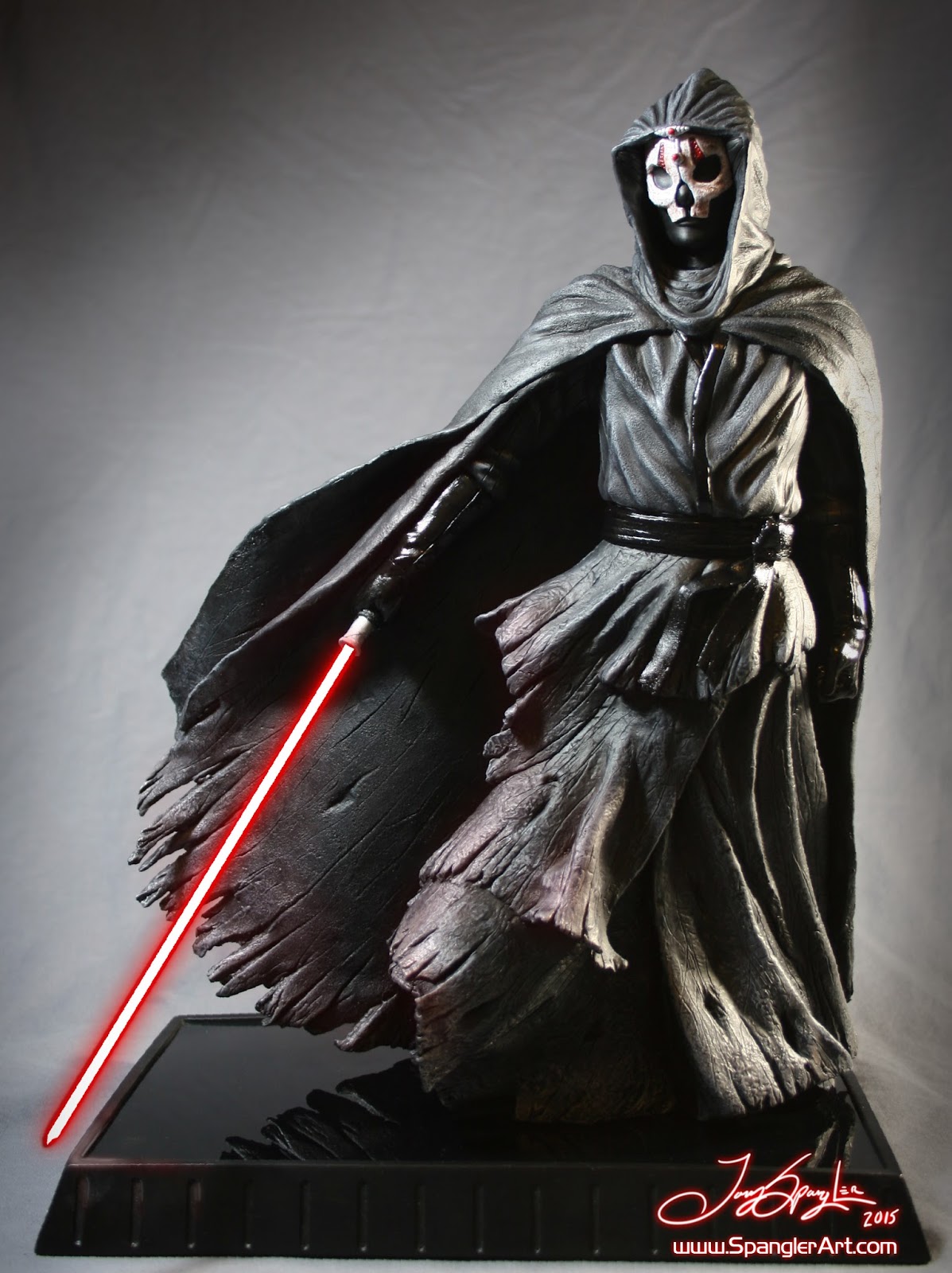 Added some lightsaber effects to my Darth Nihilus sculpt. 